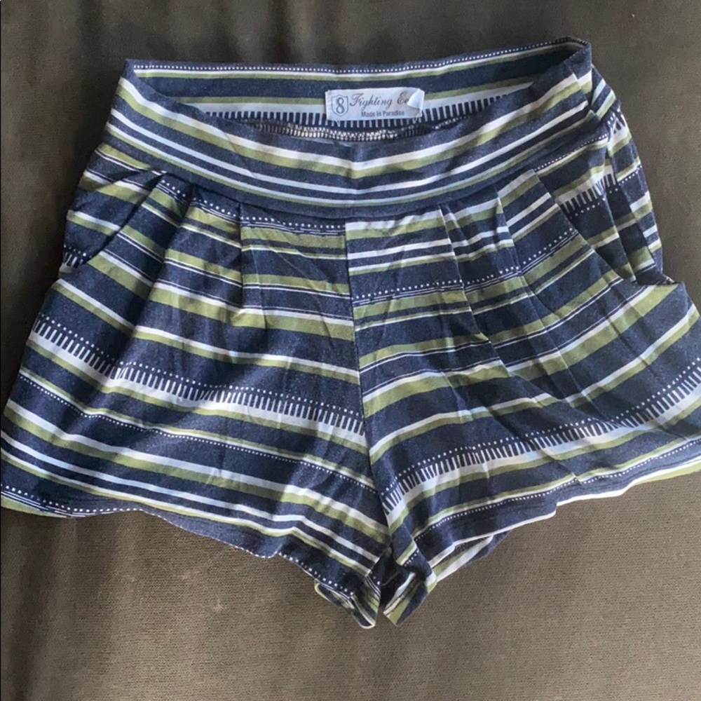 Fighting Eel Om shorts